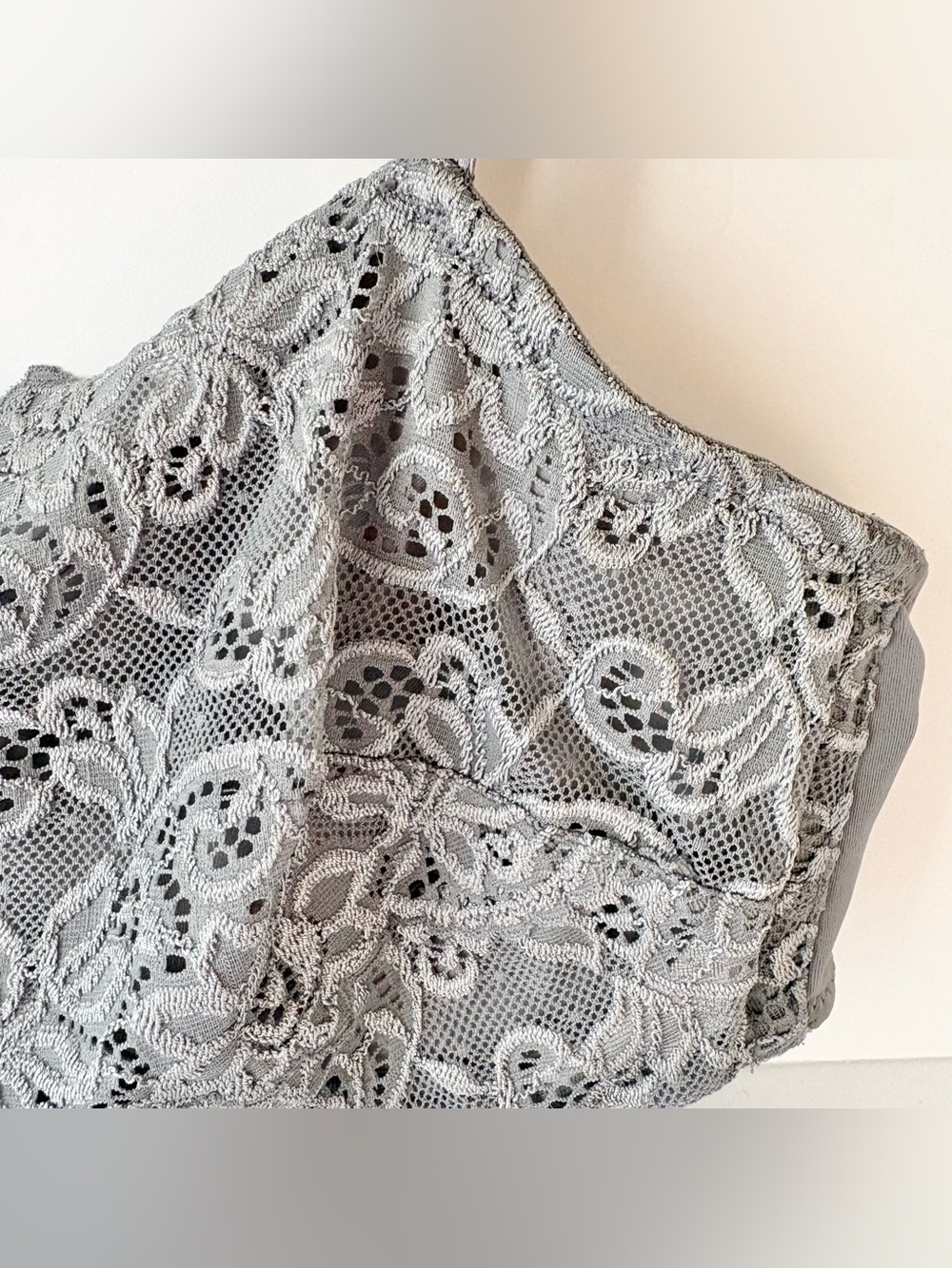Olga Gray Lace Cami Bra - Picture 3 of 7